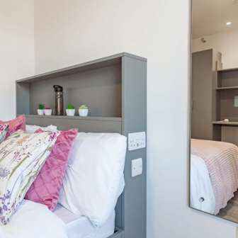 Standard En Suite - Image 4